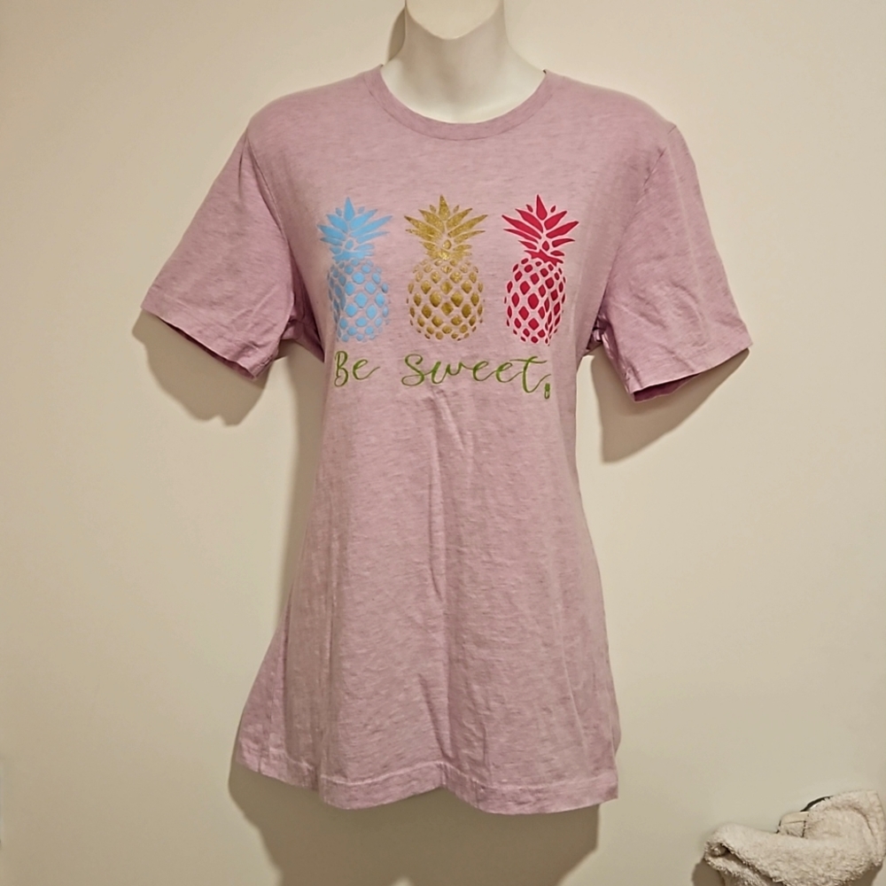 Bella-Canvas pineapple graphics 'Be Sweet' Med. Gold pink blue on pink grey tee